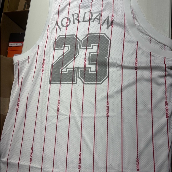 NIKE Air Jordan 23 Jersey - Picture 5 of 5